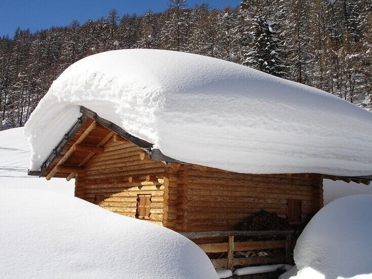 zabezpecenie-strechy-proti-zosuvu-snehu